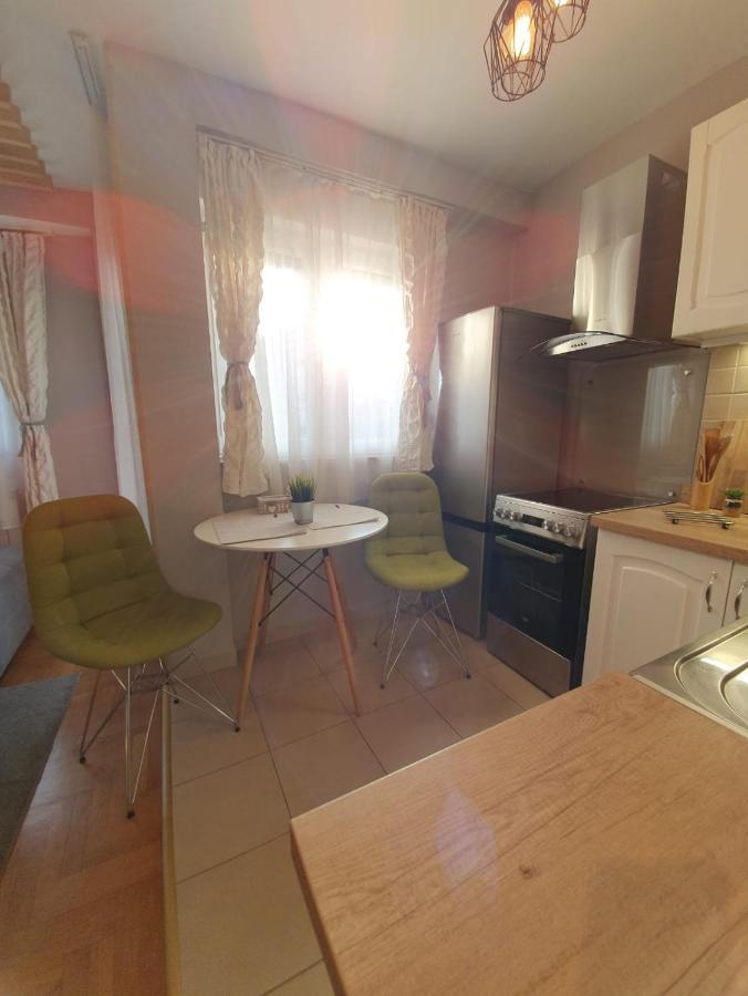 Apartment Cerska Mrb Belgrád Kültér fotó