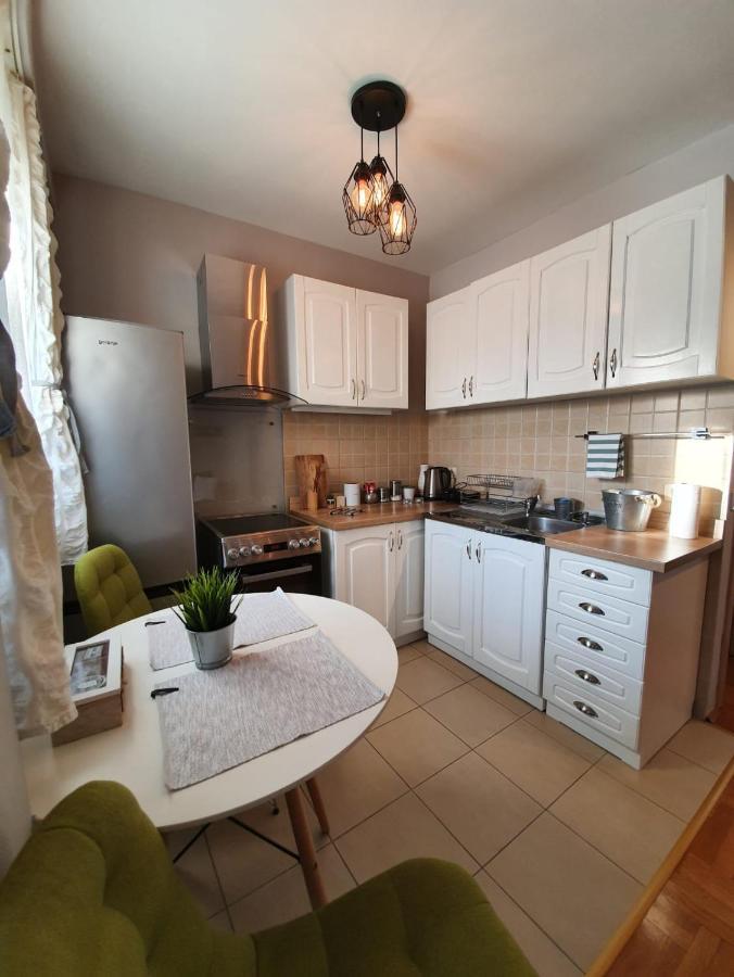 Apartment Cerska Mrb Belgrád Kültér fotó